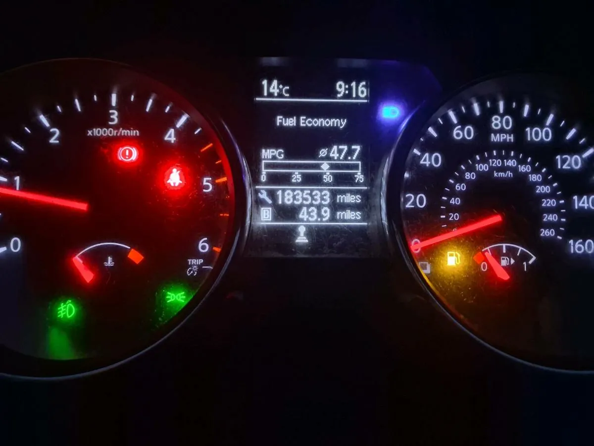 Nissan Quasqai for breaking or repairs - Image 4