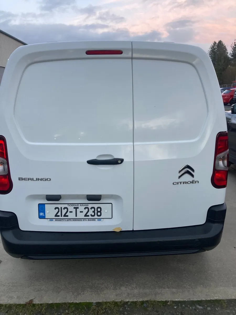 Citroen Berlingo 2021 - Image 2
