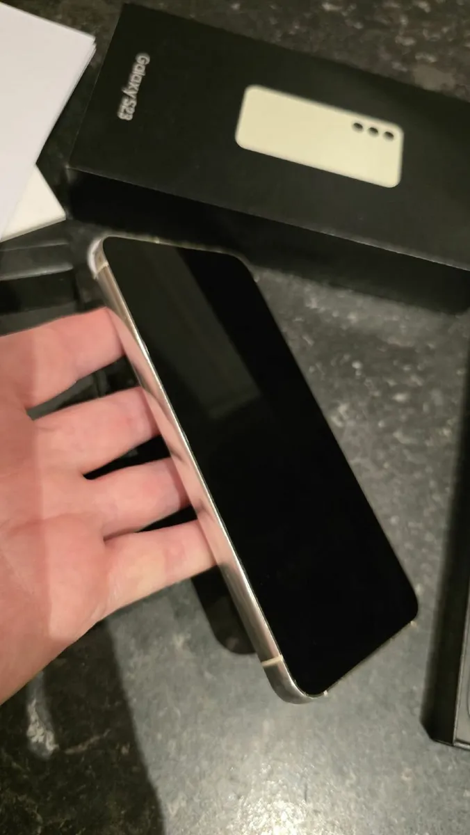 Samsung Galaxy S23 Phone - Excellent Condition - Image 4