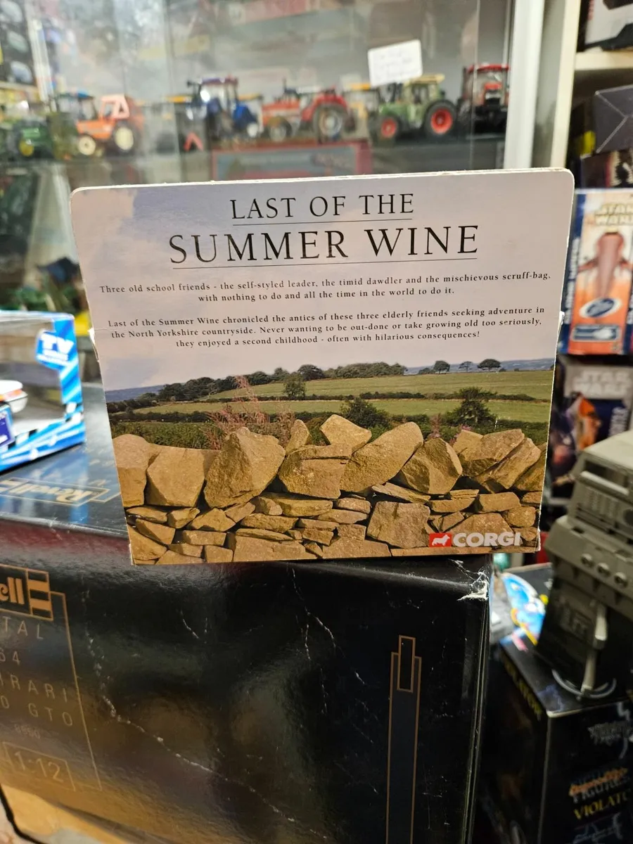 Corgi Last of the Summer Wine Landrover - Image 3