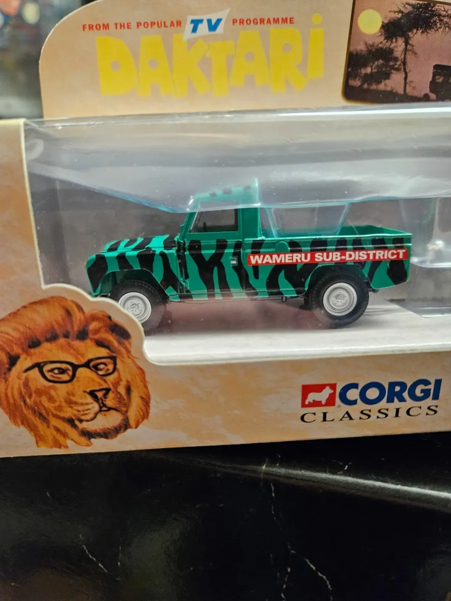 Corgi Daktari Landrover - Image 1