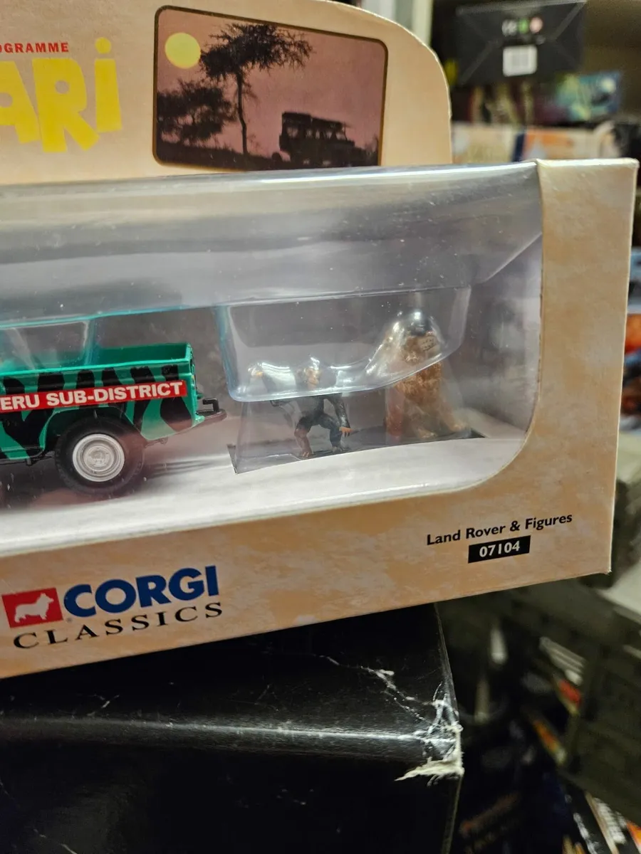 Corgi Daktari Landrover - Image 2