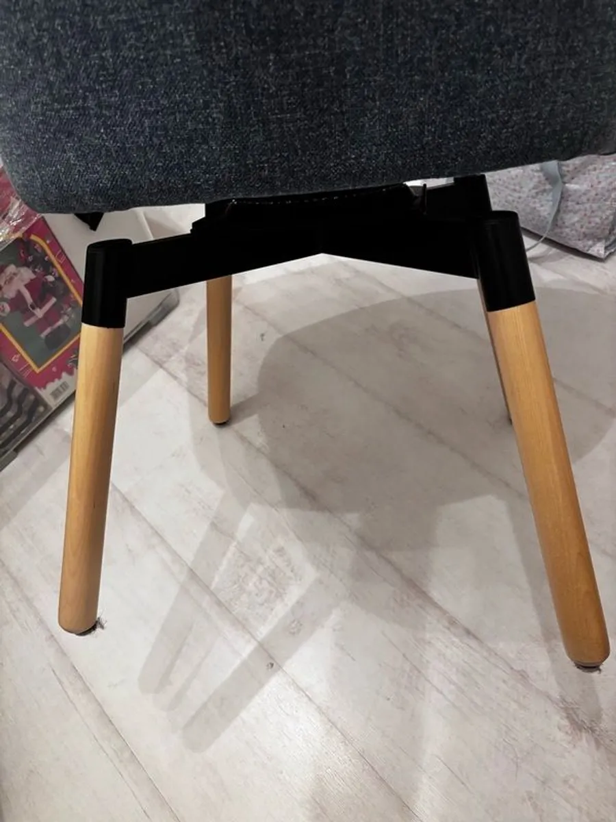 Swivel chairs x 2 - Image 4