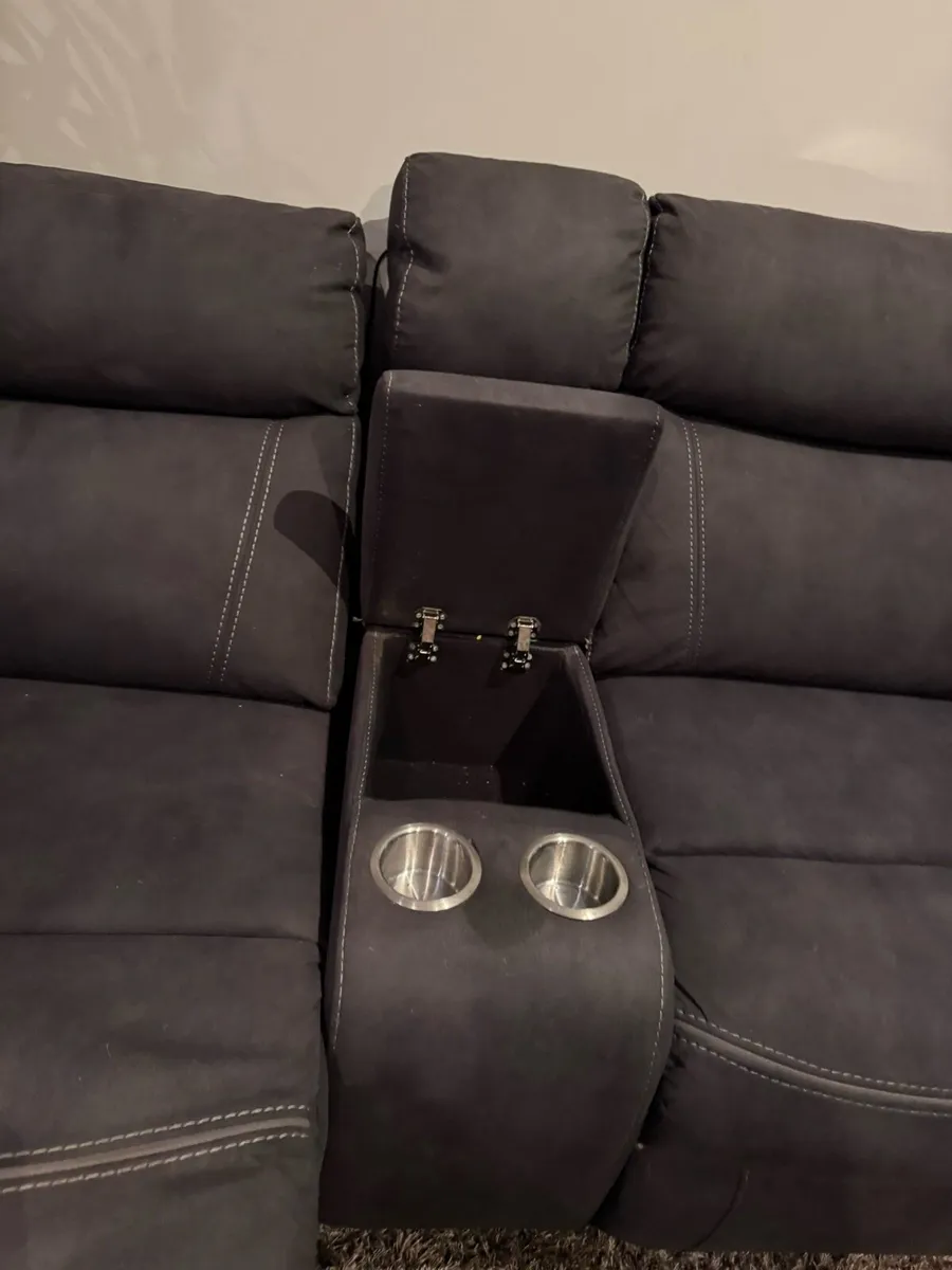 Harvey Normal electric recliner corner suite - Image 4