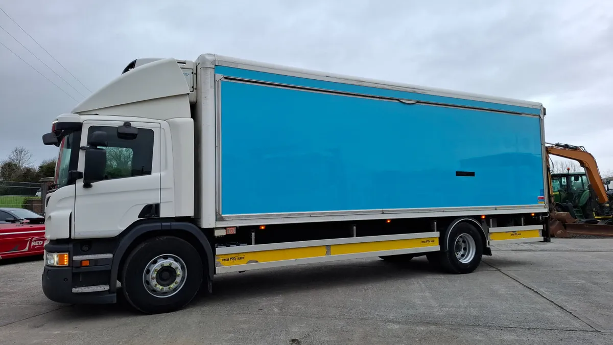 2016 Scania P250 4x2 Fridge - Image 4
