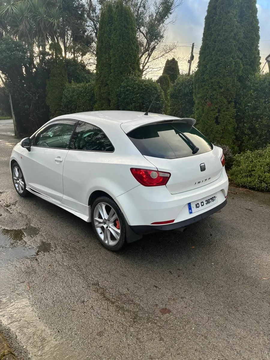 Spares or Repair 2010 Seat Ibiza 1.6 TDI Sport - Image 4