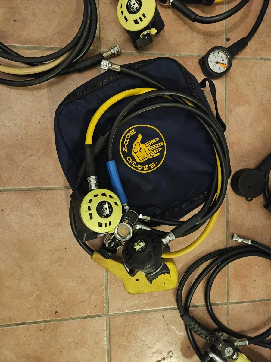 Apeks regulators - Image 2