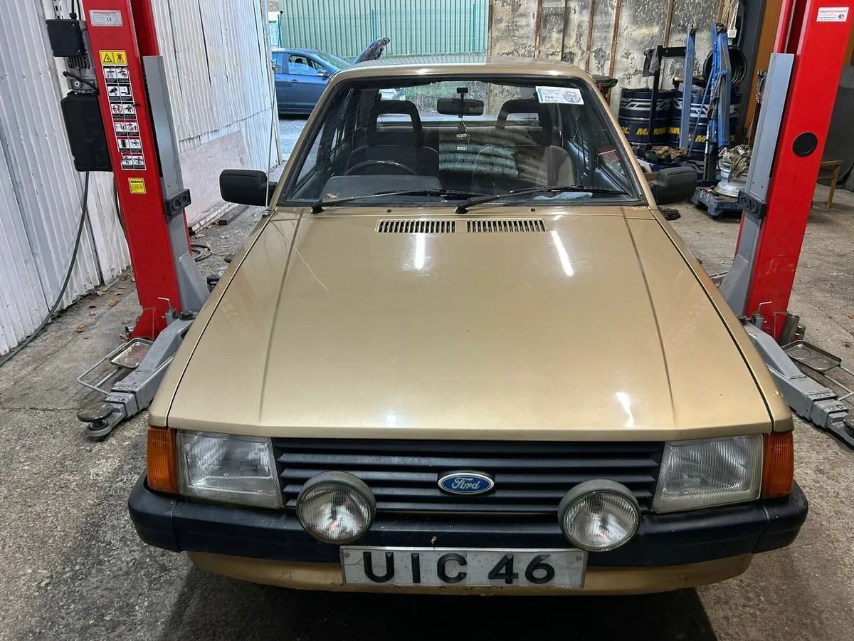 Ford Escort MK 3 - Image 1