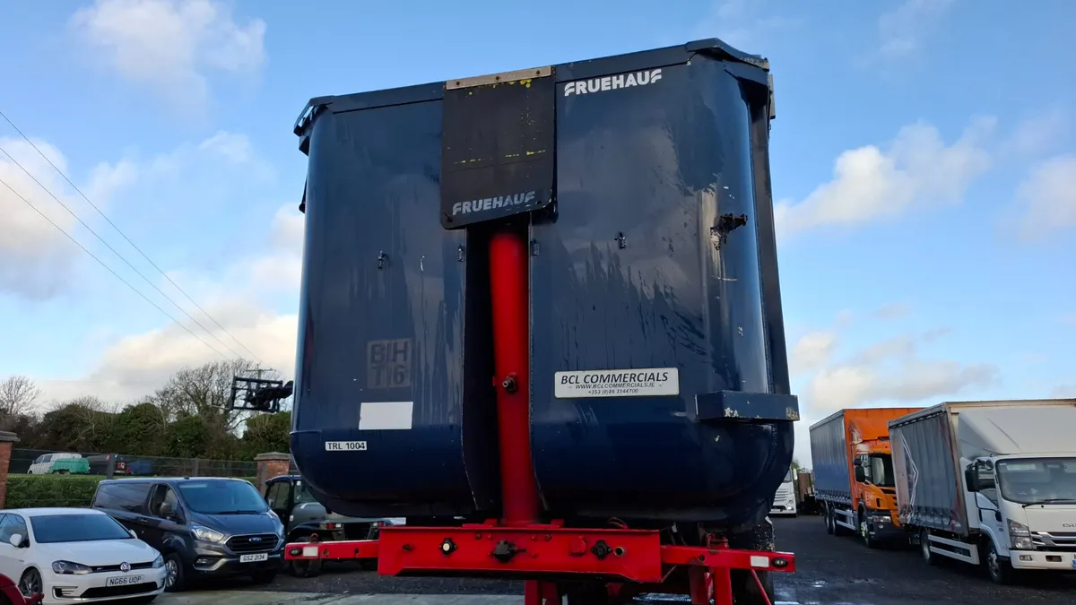 2008 Fruehauf Tipping Trailer, 75 Cubic Yards. - Image 2