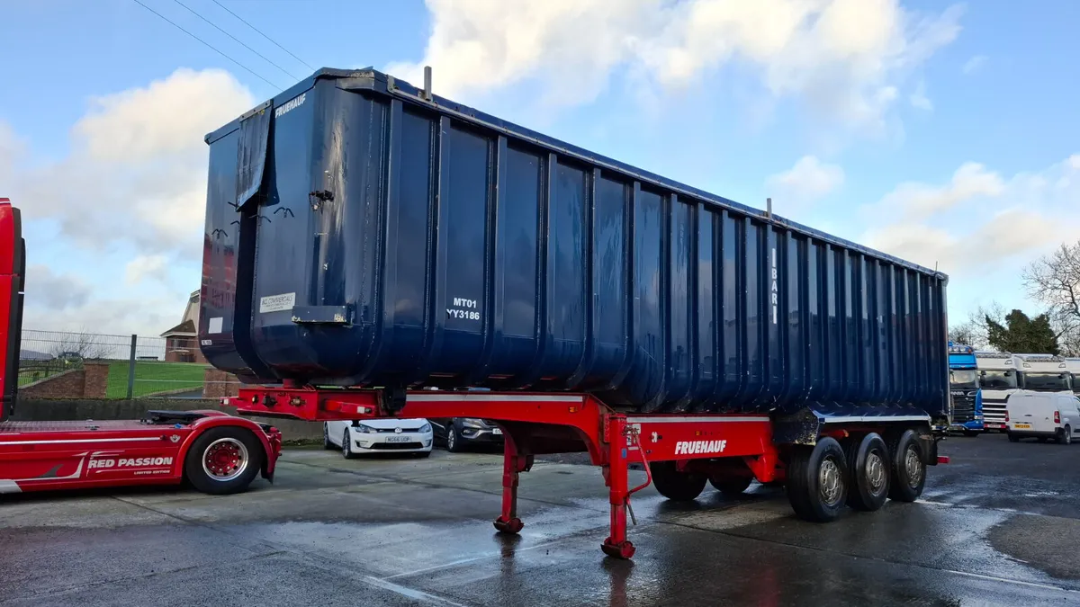 2008 Fruehauf Tipping Trailer, 75 Cubic Yards. - Image 3