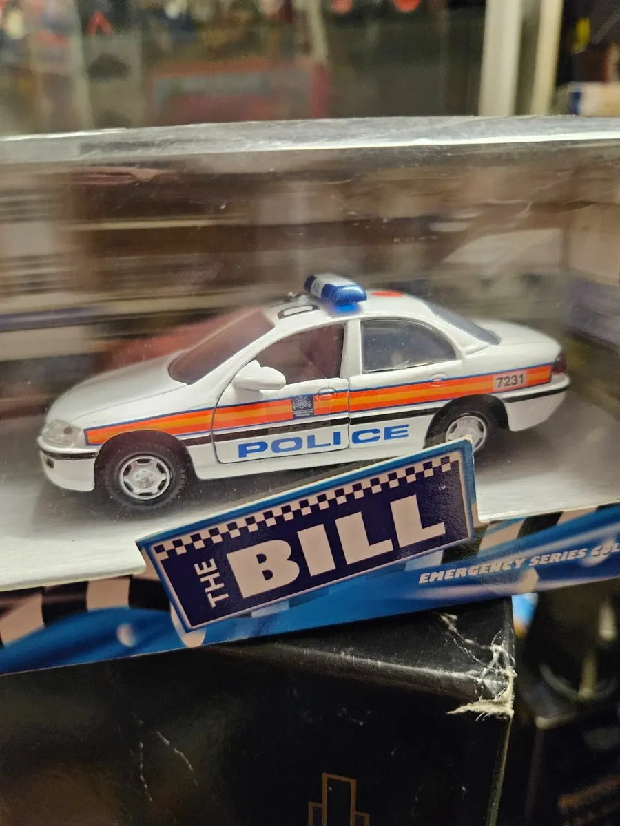 Corgi The Bill Tv Series Police Car - Image 2