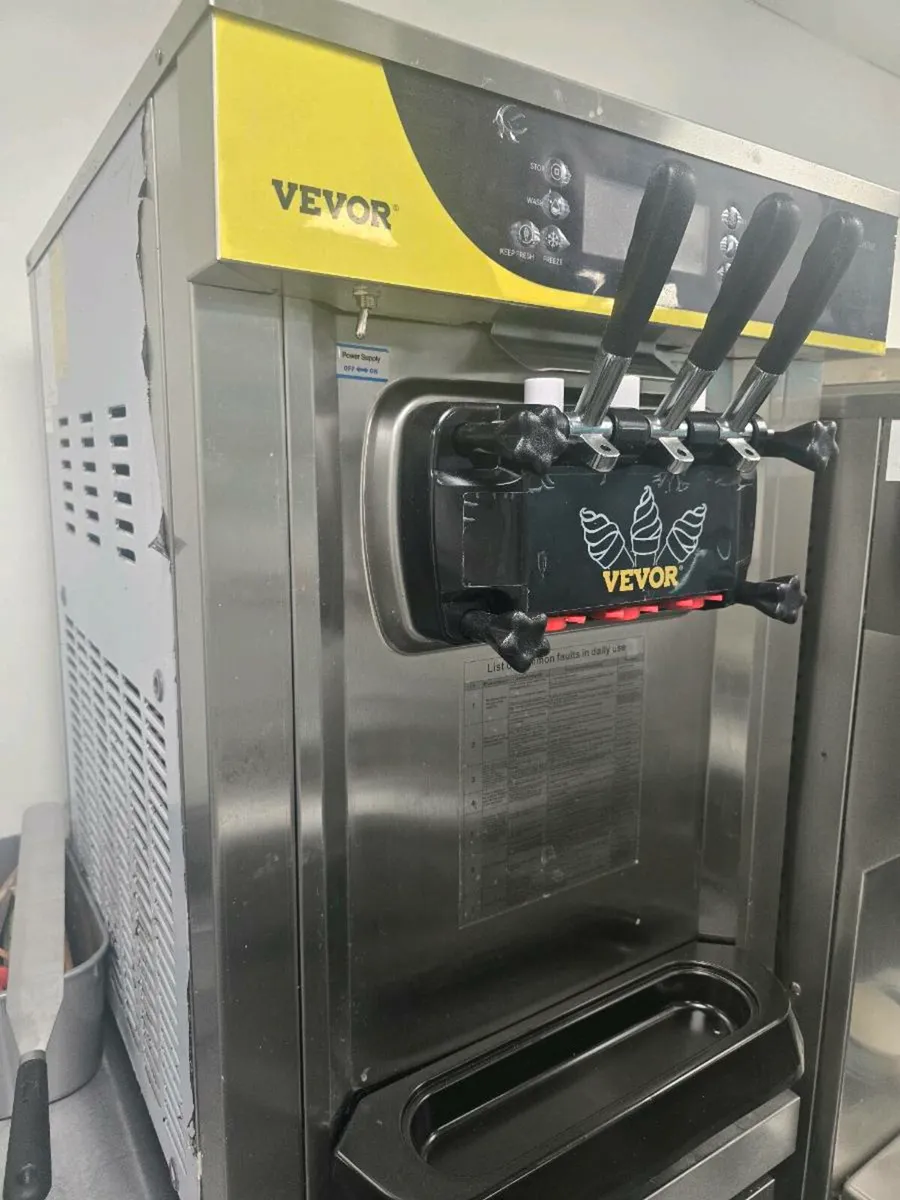 Vevor brand commercial new soft  ice-cream machine - Image 4