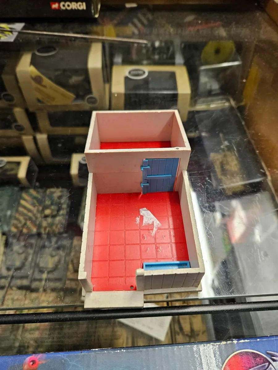 Vintage Britain's 1970's Pig Sty - Image 2