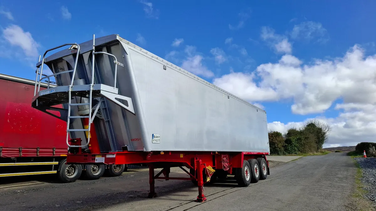 2008  Stas Tipping Trailer , 75 Cubic  . - Image 3