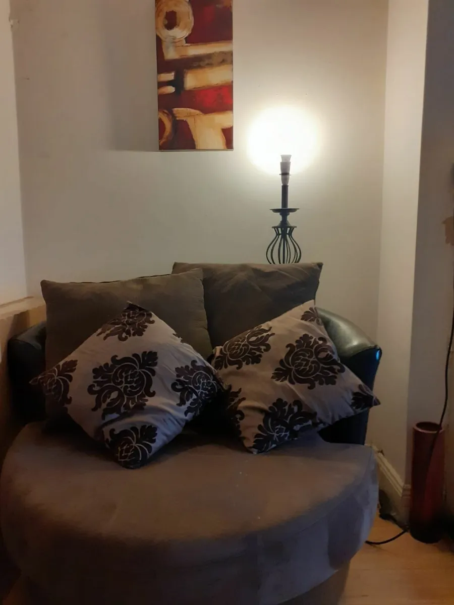 Cuddle Chair - Image 1