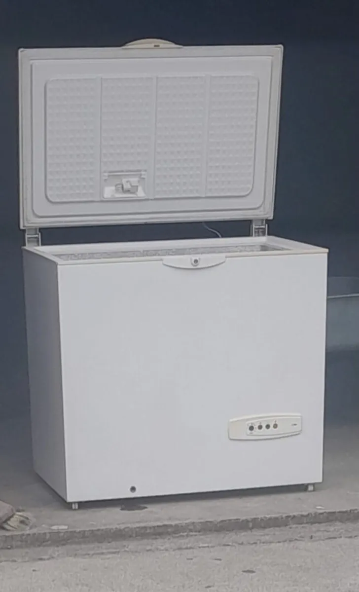 Chest Freezer - Image 1