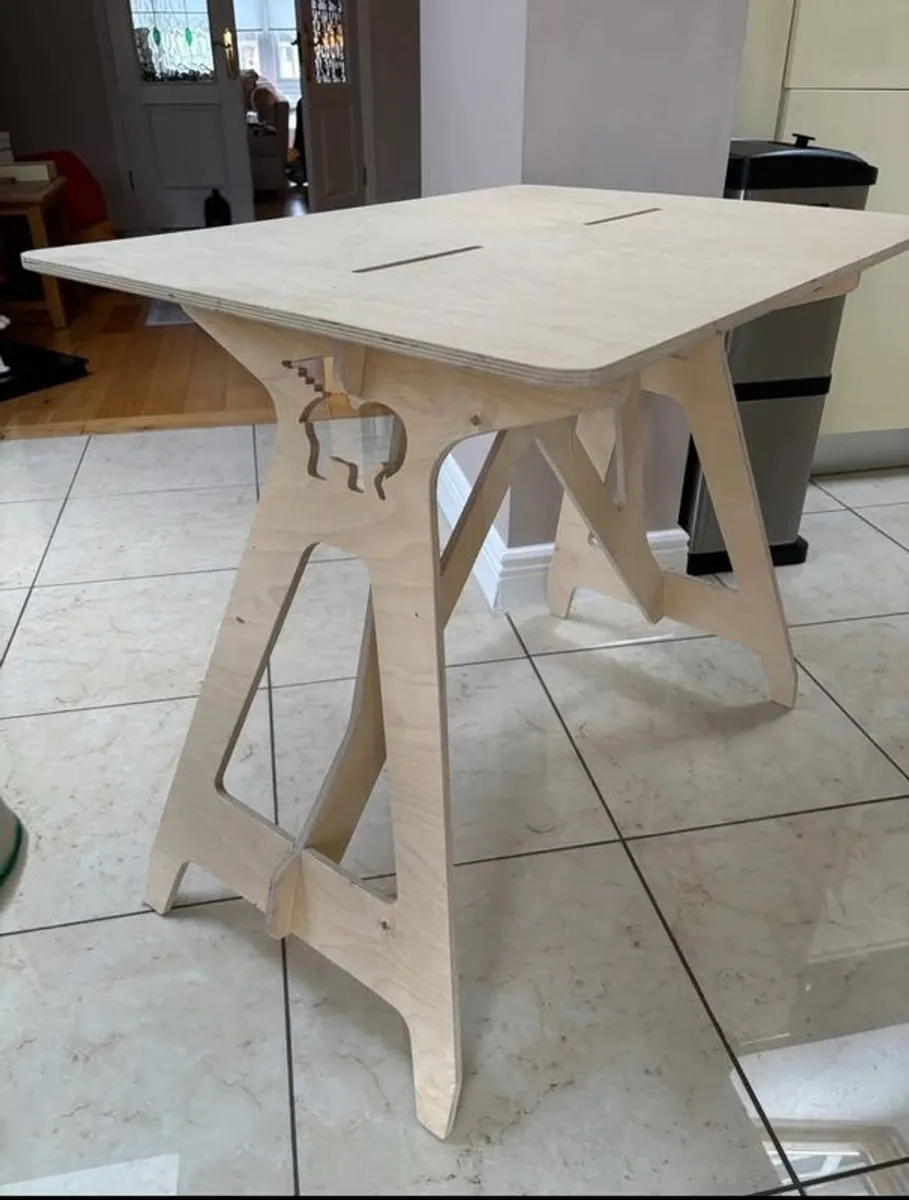 foldable desk - Image 1