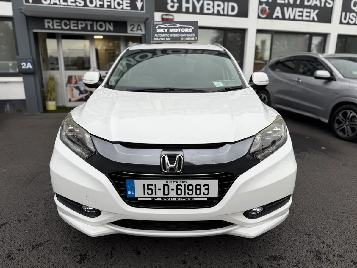 2015 Honda Vezel 1.5 Hybrid Auto,Full leather - Image 3