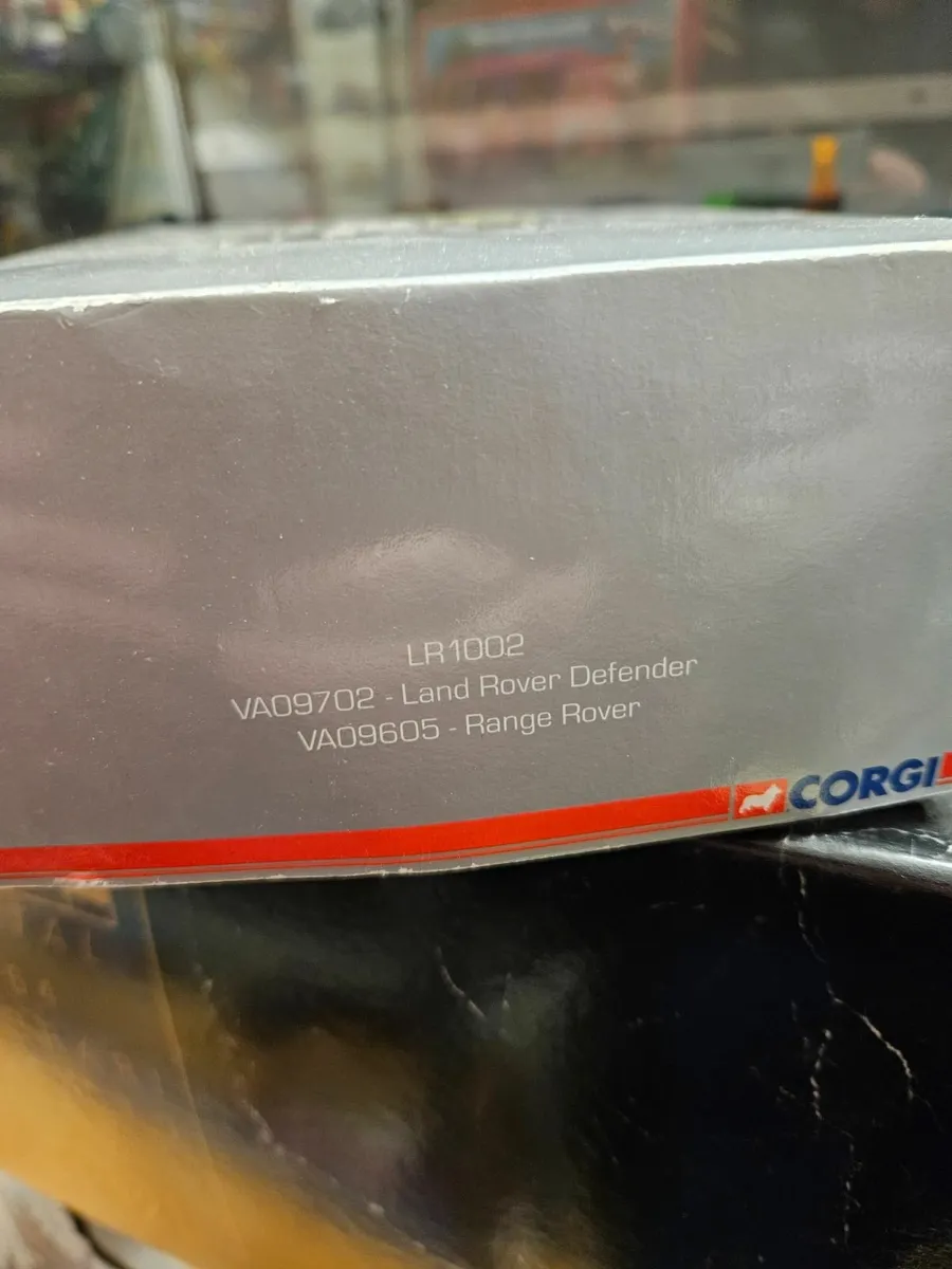 Corgi Landrover Range Rover Set - Image 2