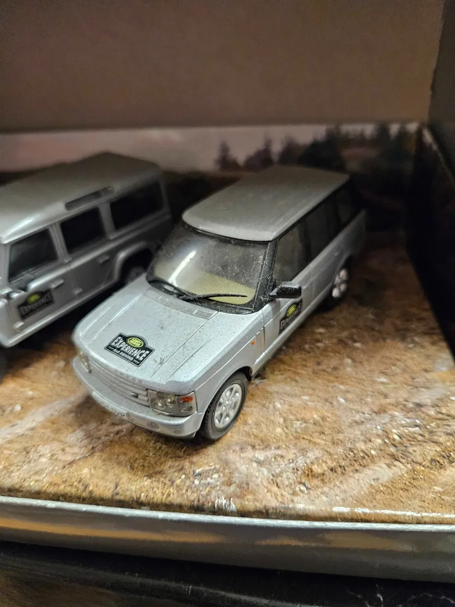 Corgi Landrover Range Rover Set - Image 4