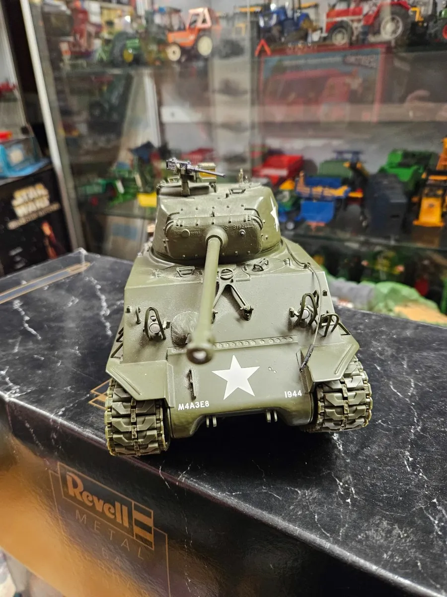 Corgi Franklin Mint American WW2 Sherman Tank 1.24 - Image 3