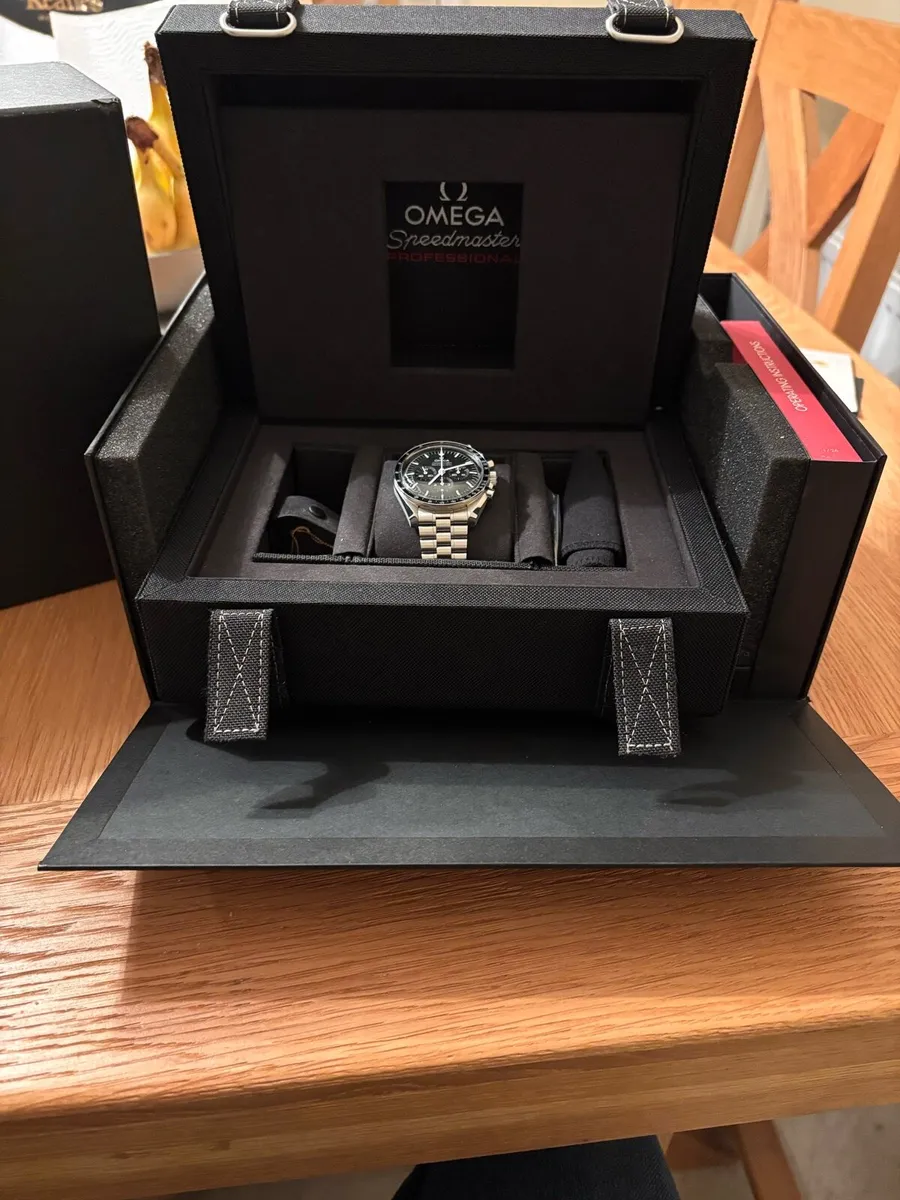 Omega Speedmaster Professional - Image 1