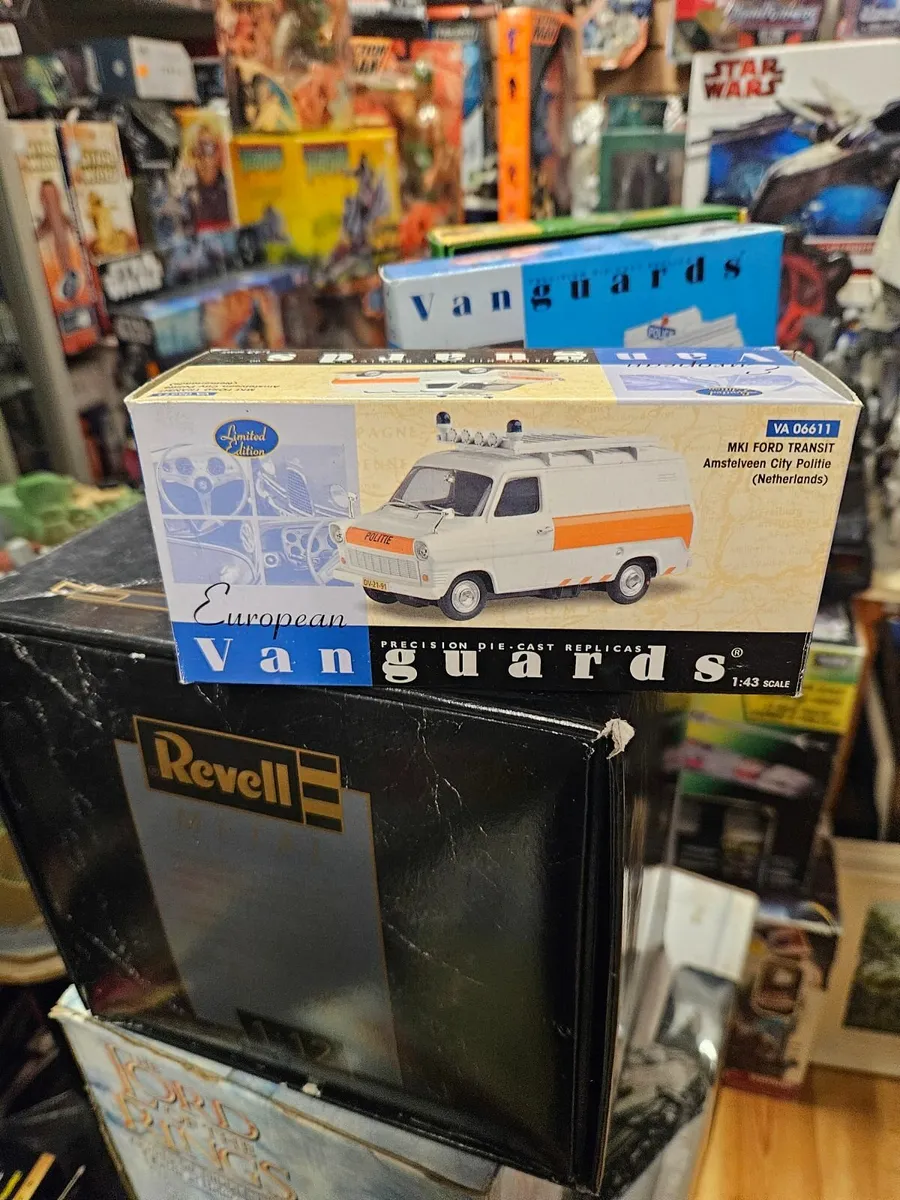Corgi Vanguards Ford Transit