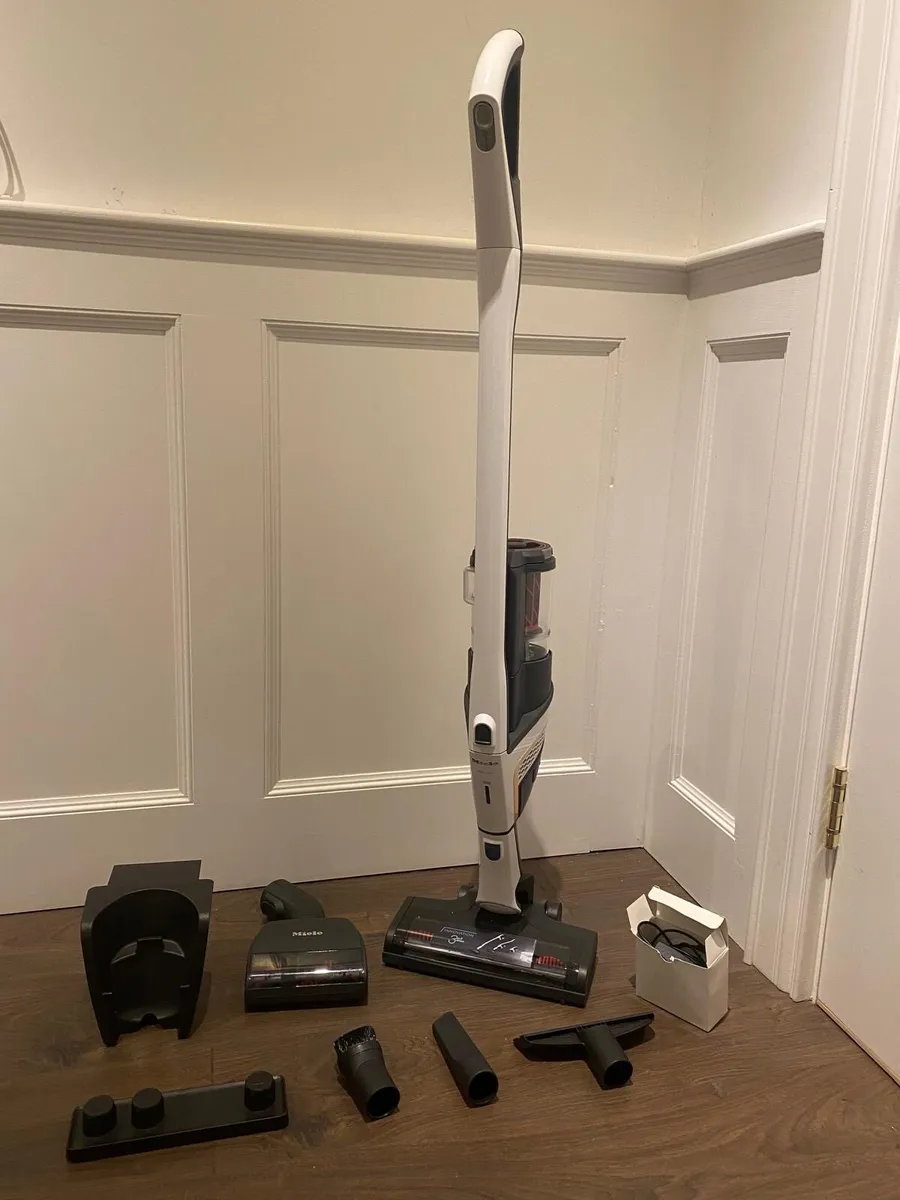Miele HX2 Triflex cordless hoover - Image 4