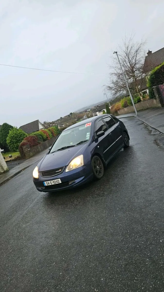 Honda civic - Image 1