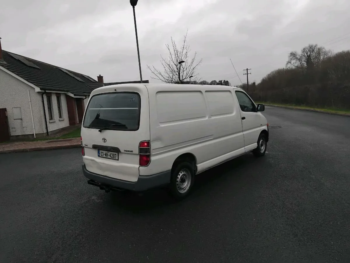 2003 hiace test 21/09/26 tax 02/26 - Image 4