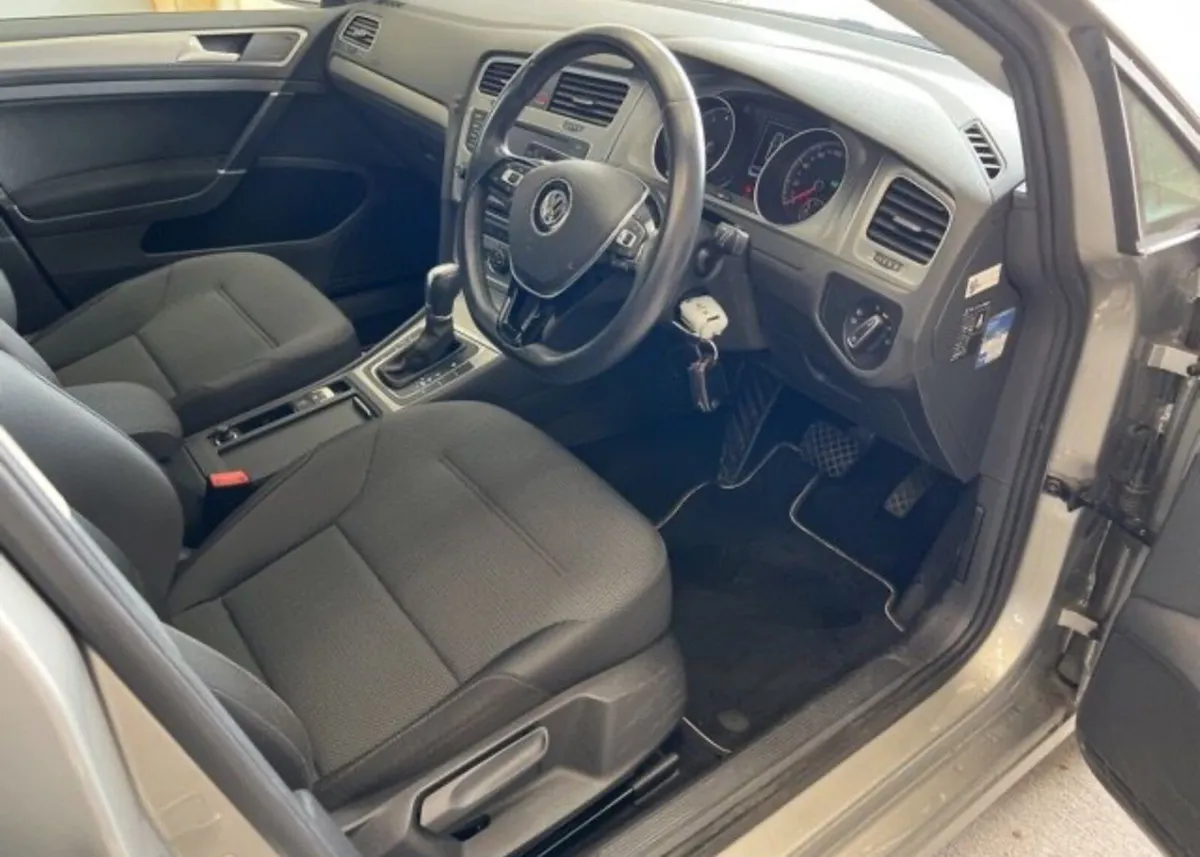 2015 VW Golf 1.2 Petrol - Automatic - Image 4