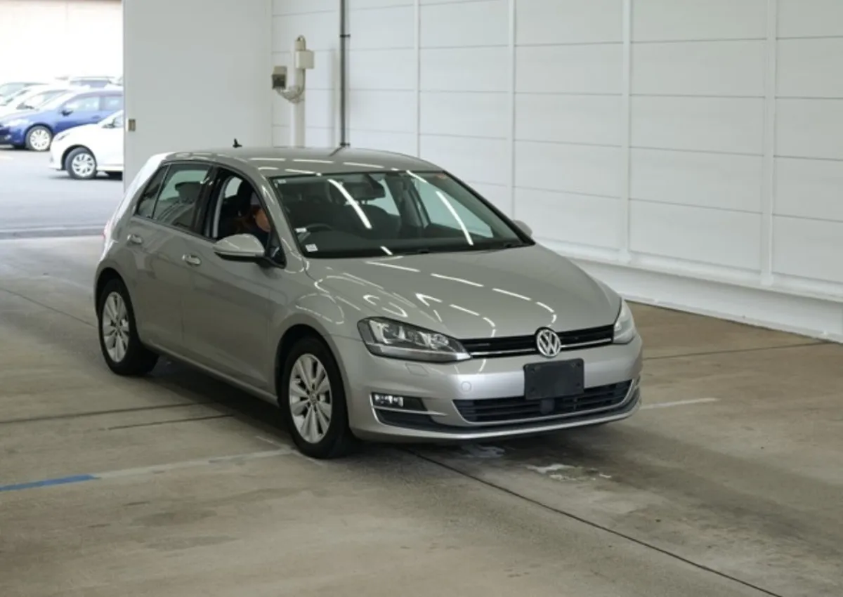 2015 VW Golf 1.2 Petrol - Automatic - Image 3