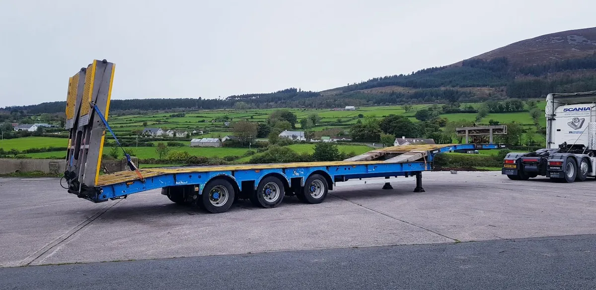 20017 Low Loader Trailer 3 Axle - Image 4