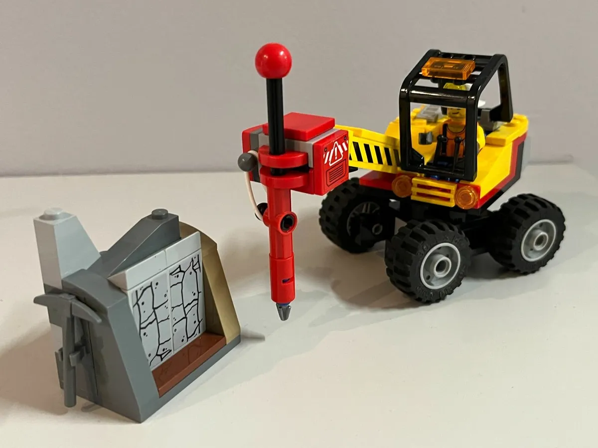 LEGO 60185, Mini Power Spliter - Image 1