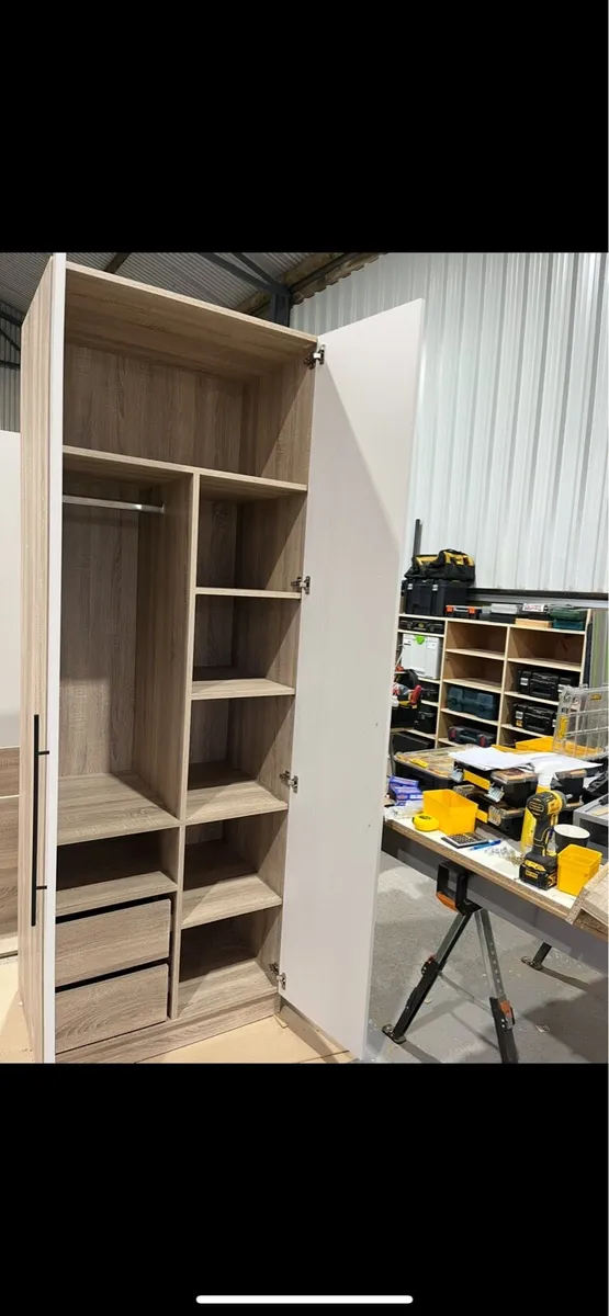 Custom made wardrobes - Image 2