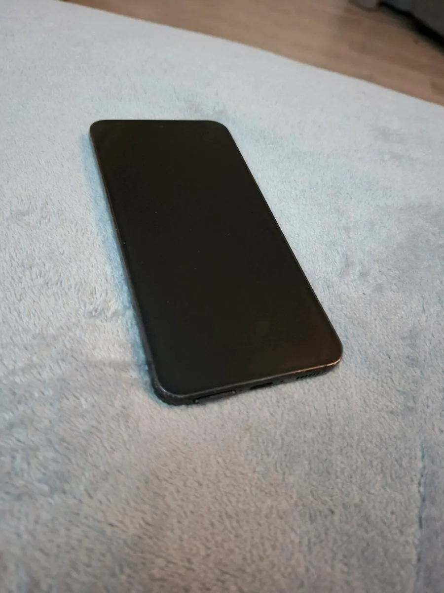 Samsung Galaxy S23 - 256GB (Unlocked) - Image 2