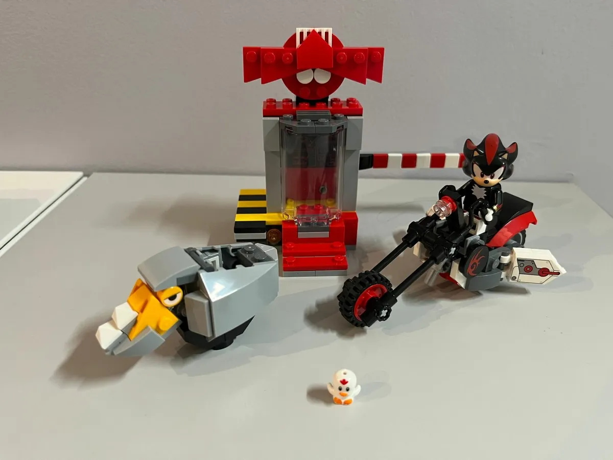 LEGO 76995, LEGO Sonic Shadow the Hedgehog Escape - Image 2