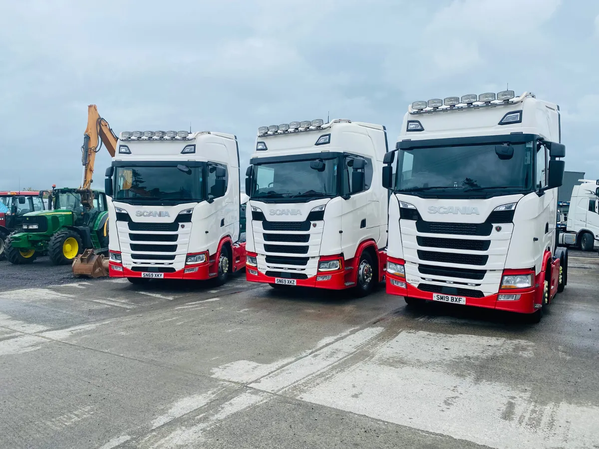 2019 Scania S450 6x2 Midlift - Image 2