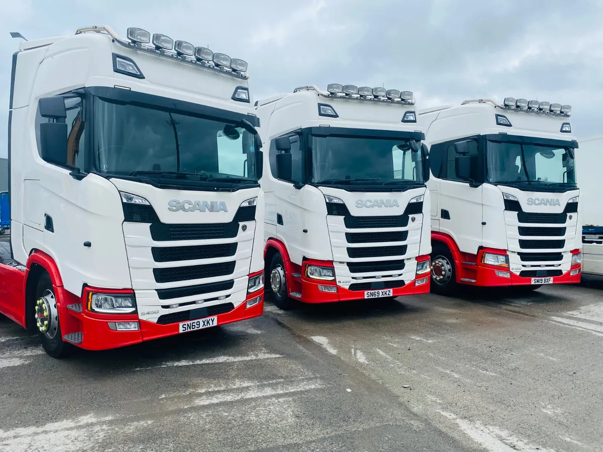 2019 Scania S450 6x2 Midlift - Image 4