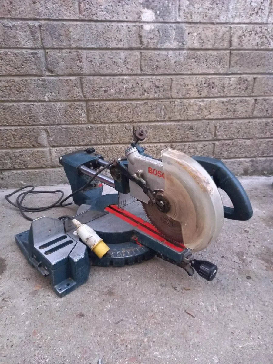 Bosch 10 Inch Chopsaw - Image 4