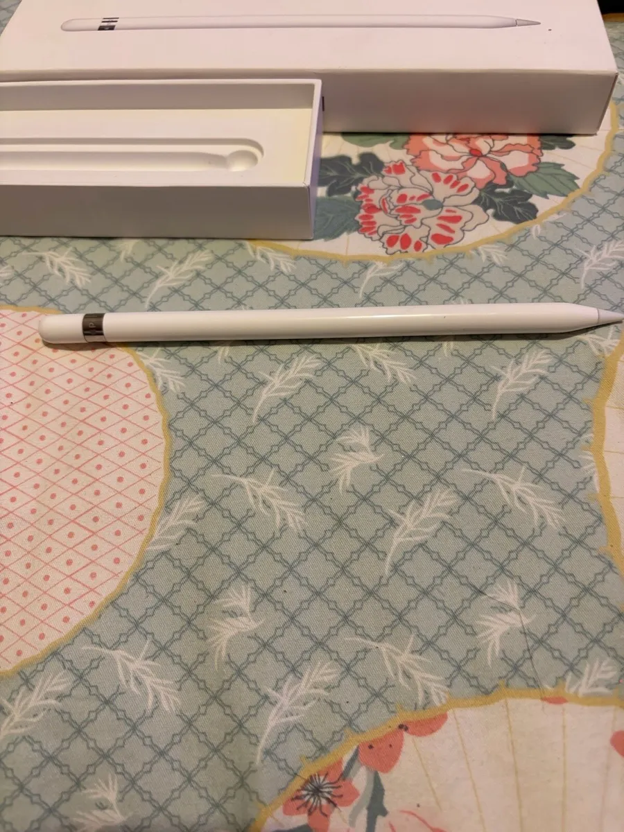 Apple Pencil with Lightning Connector - Image 4