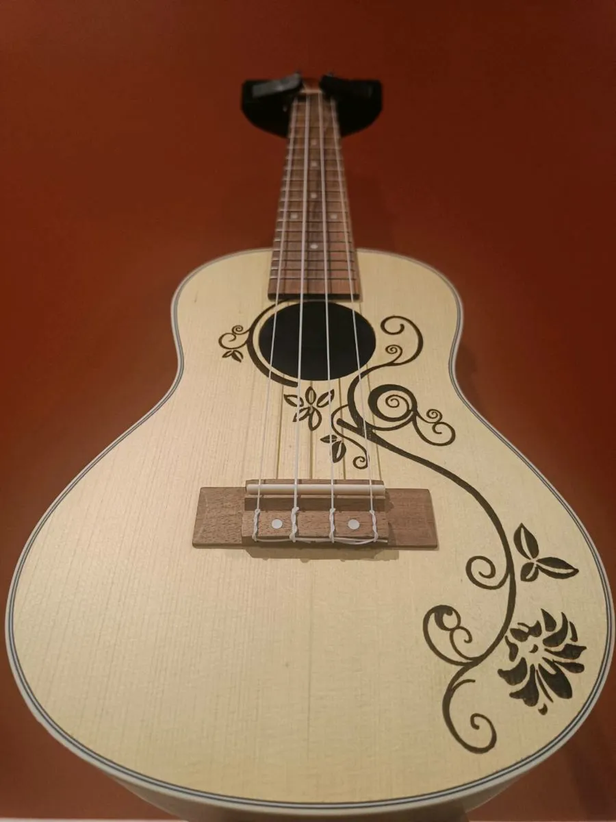 Concert Ukulele - Spruce Top + Full Bundle - Image 1