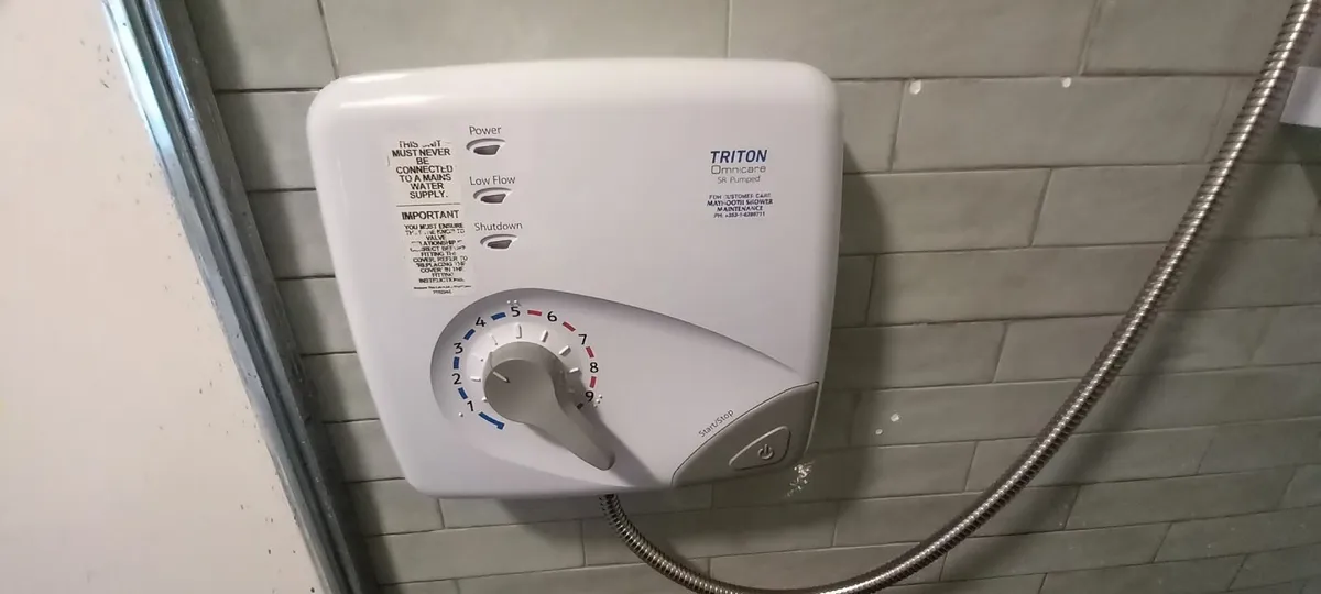 Triton omnicare shower - Image 2