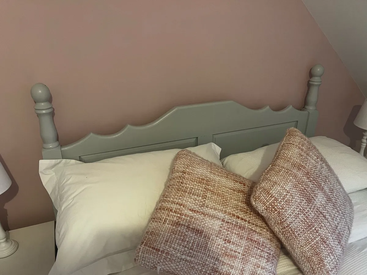 Double Bed - Image 3