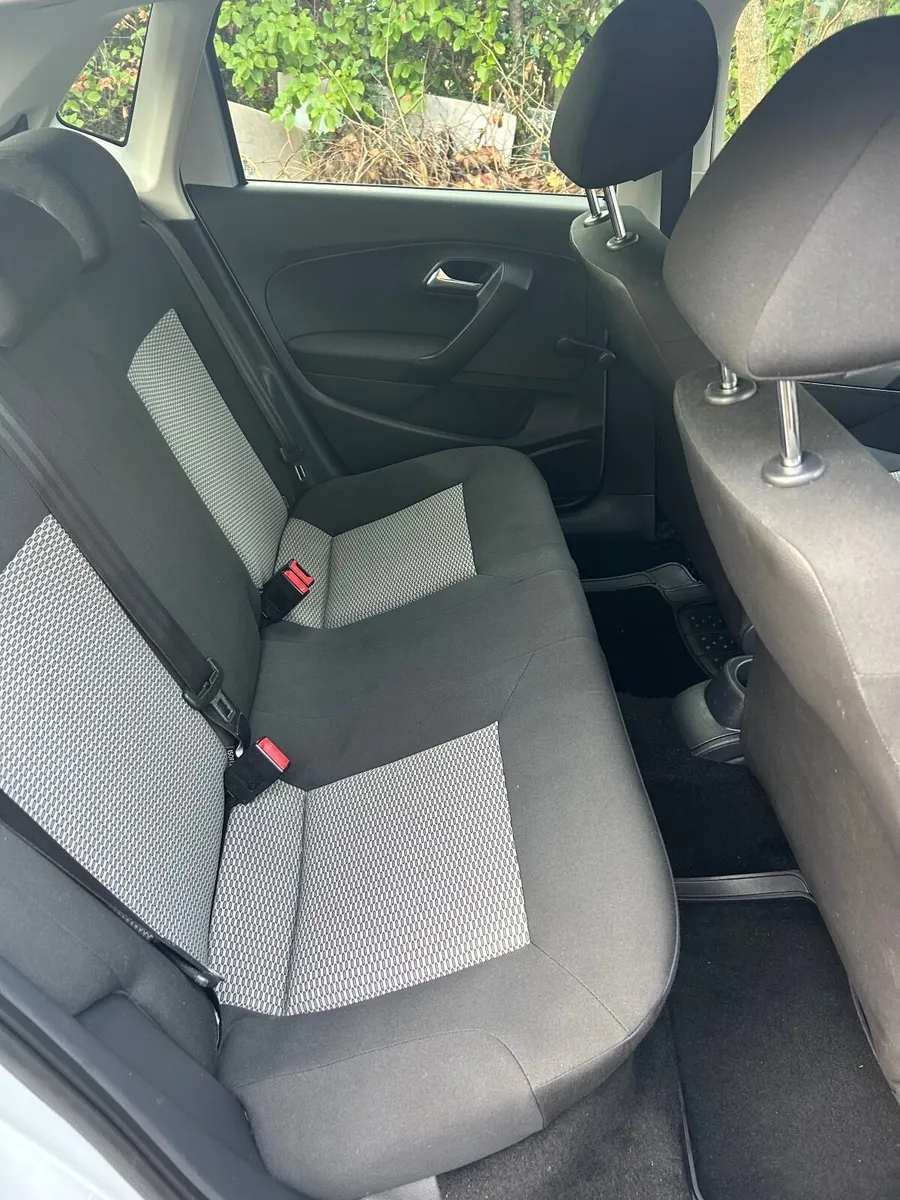 Volkswagen Polo 2011 - Image 3