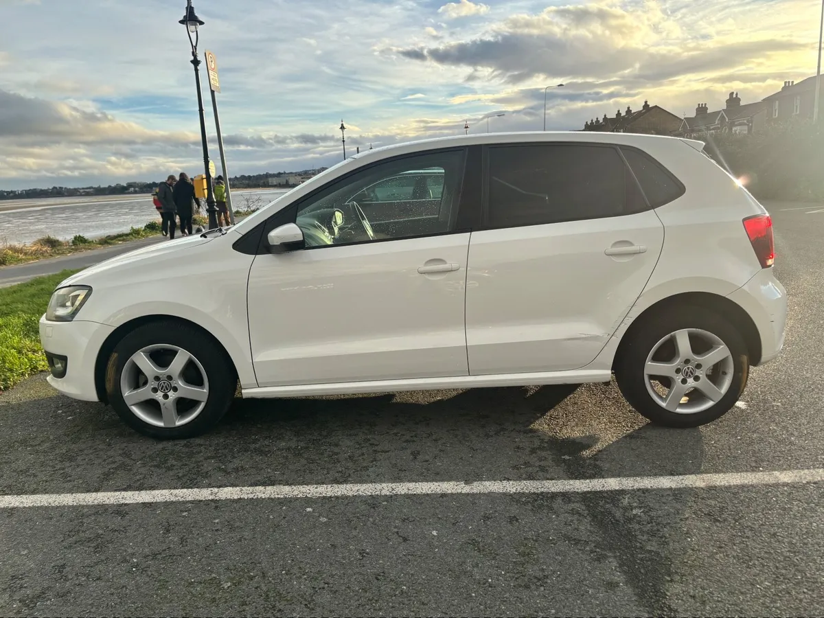 VW Polo 1.2 TSI ComfortLine - Low Mileage - Auto - Image 3
