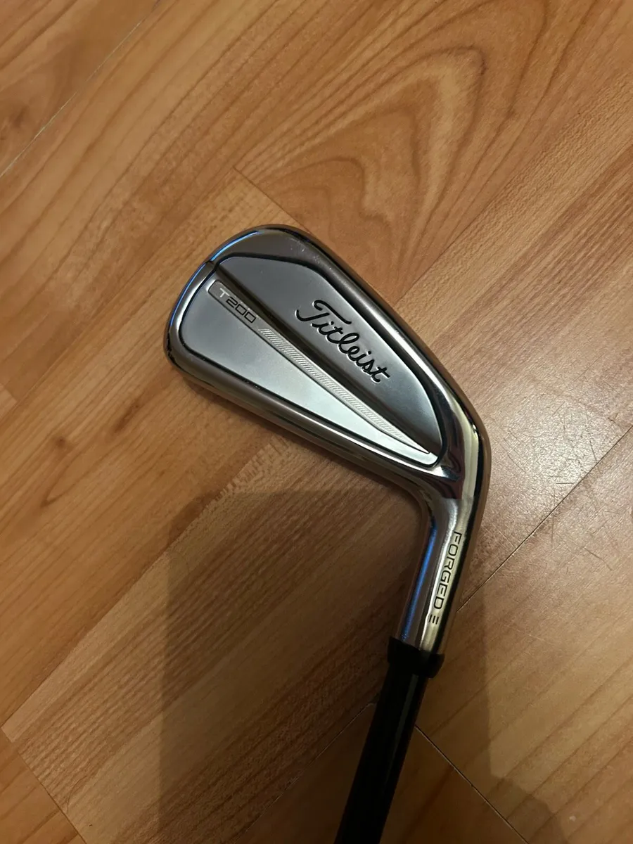 Titleist T200 2 iron - Image 1