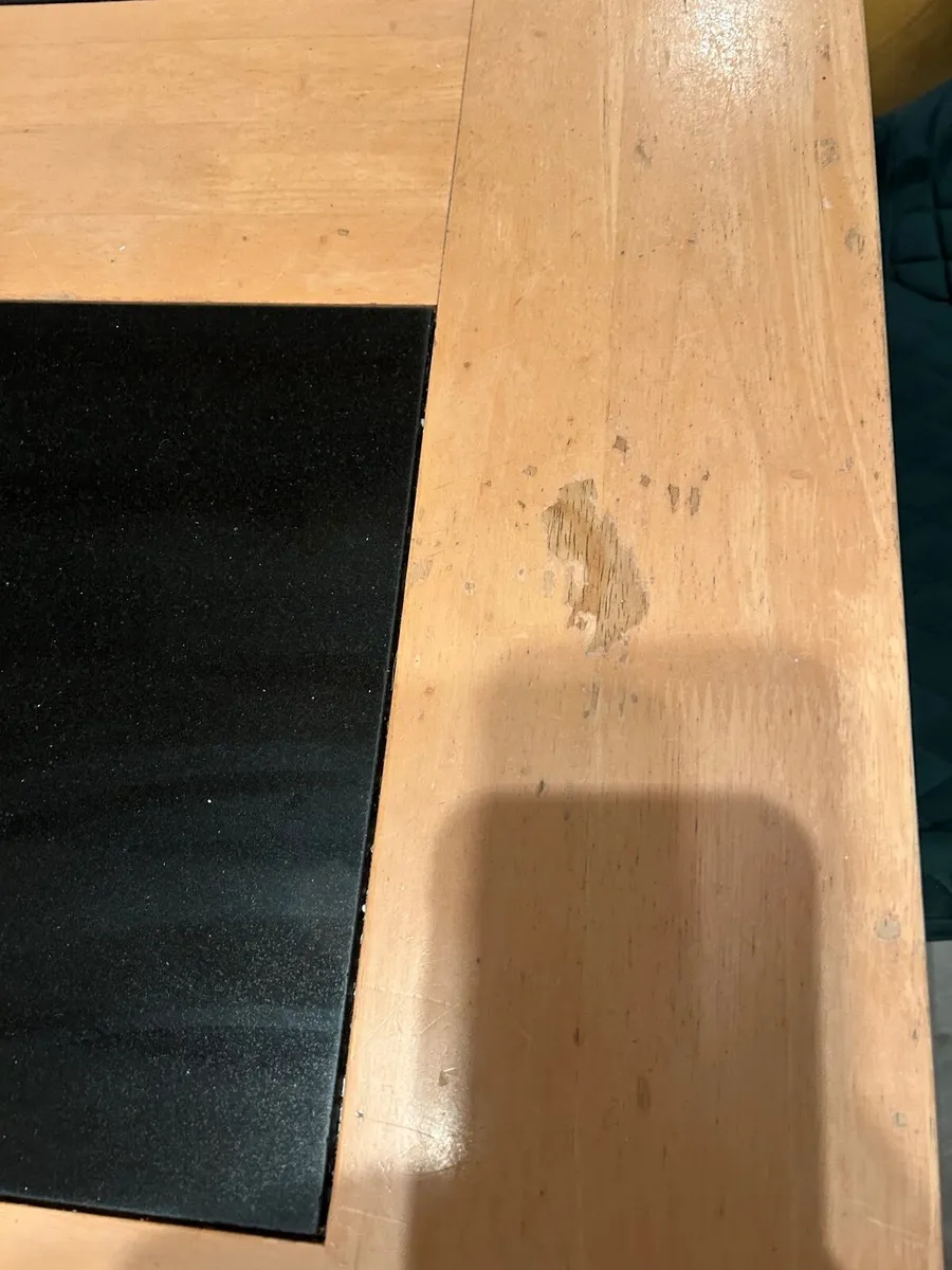 Kitchen table - Image 2