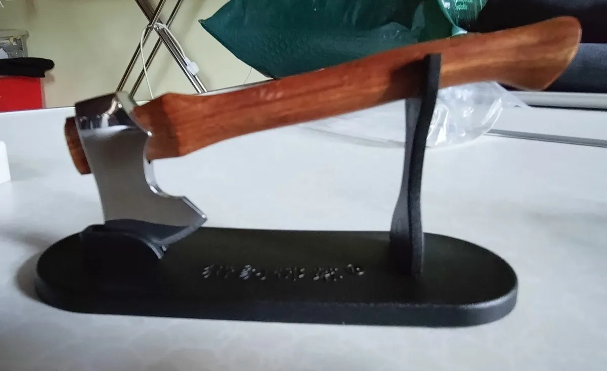 CUTE MINI AXE/HATCHET (BRAND NEW). - Image 1