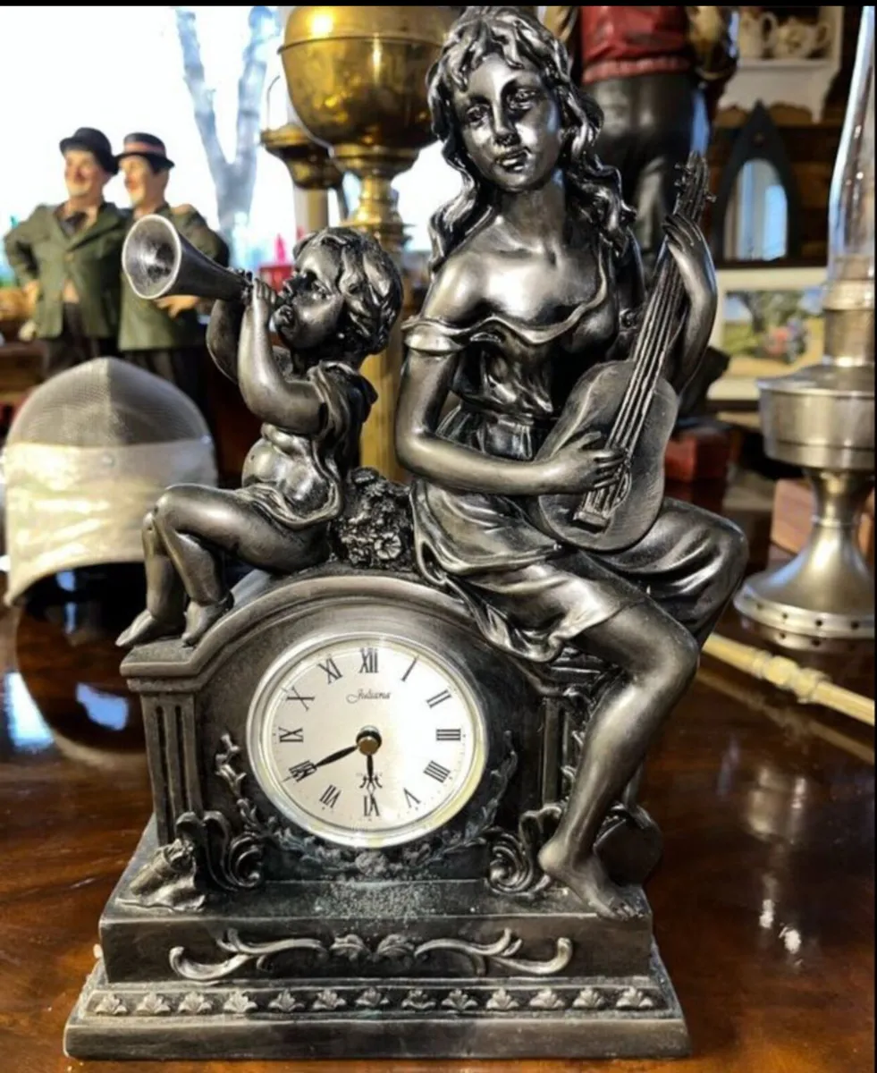 Two vintage clocks - Image 1